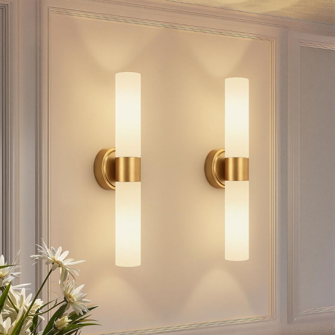 Katrin – Elegante zylindrische LED-Wandleuchte in Messing-Optik